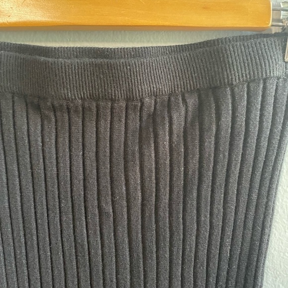 Beige Botany Ribbed Knit Side Lace Up Tube Midi Fitted Black Skirt. Size Small - Picture 7 of 7